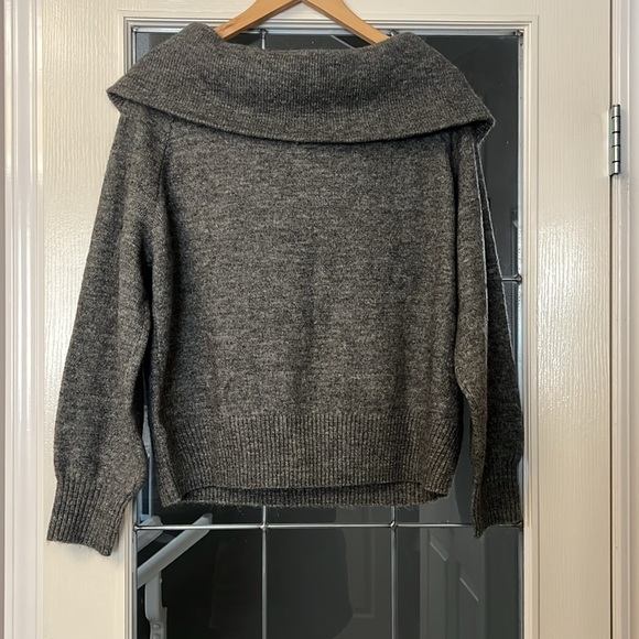 H&M Grey Off the Shoulder Sweater - Picture 2 of 5